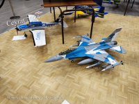 F16 en mousse.jpg